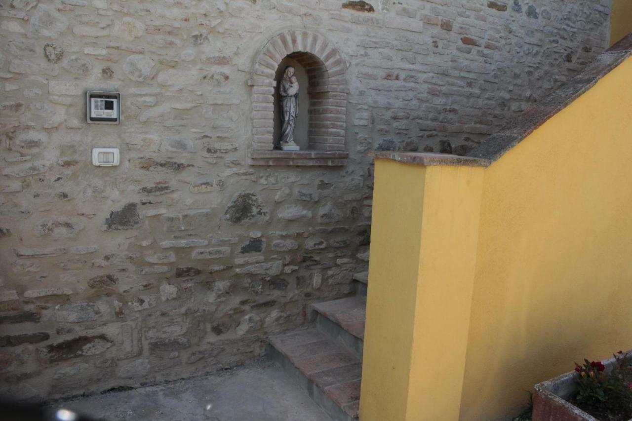 Appartamento Della Pia Bevagna Buitenkant foto