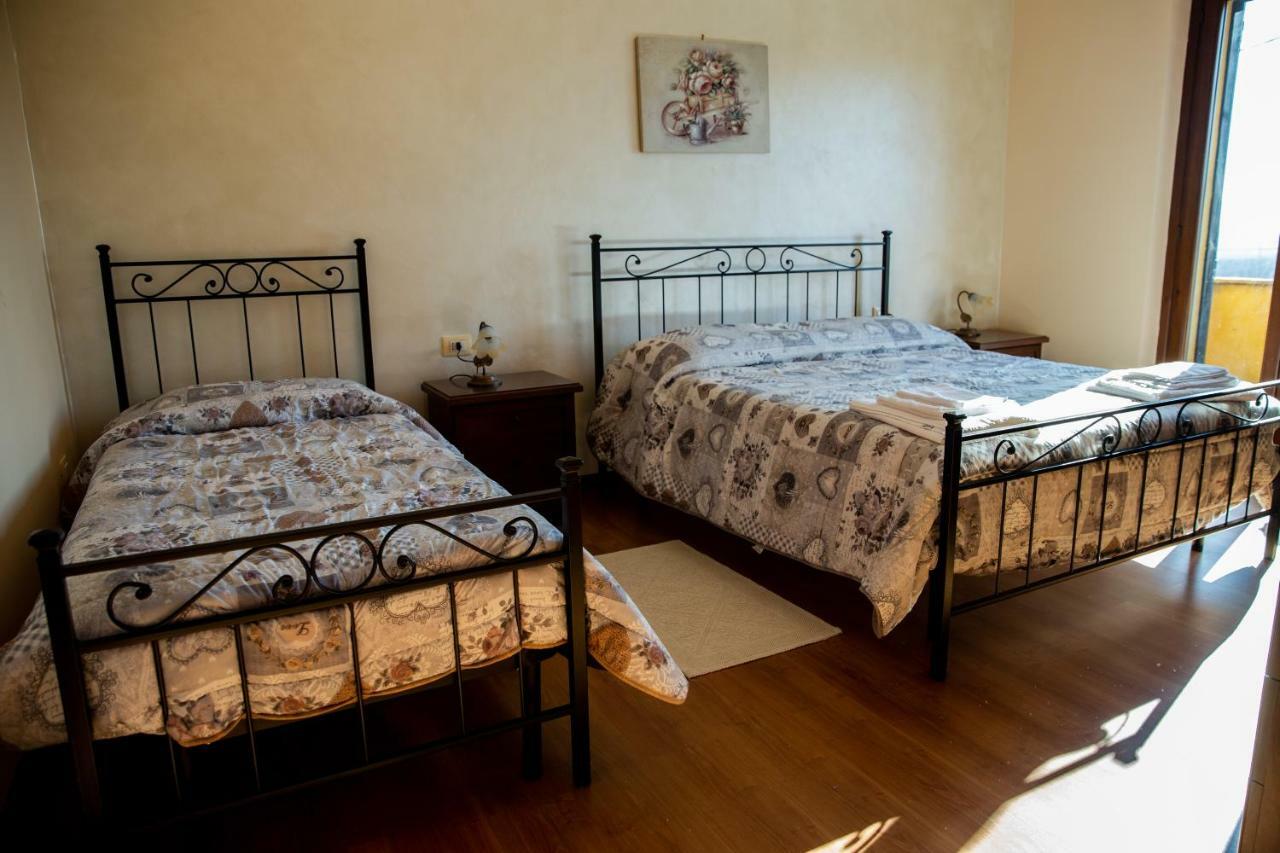 Appartamento Della Pia Bevagna Buitenkant foto